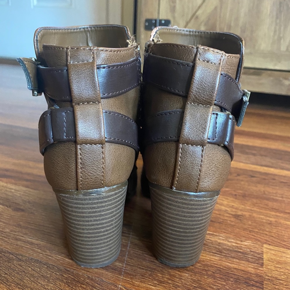 Strappy Buckle Booties - Picture 4 of 7